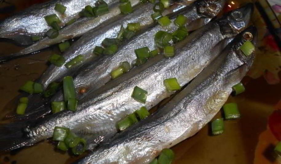 Рецепт соленой мойвы по-домашнему