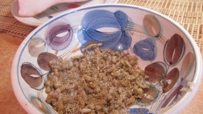 соленое сало с перцем и чесноком