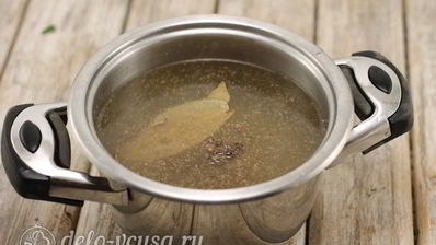 соленые огурцы в банке на зиму