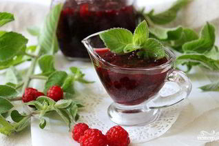 Малиновое варенье жидкое