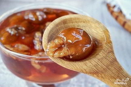 Варенье из крыжовника с орехами