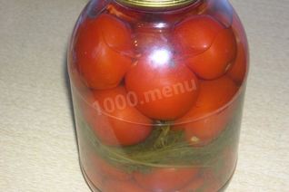 Закатываем острые помидоры на зиму