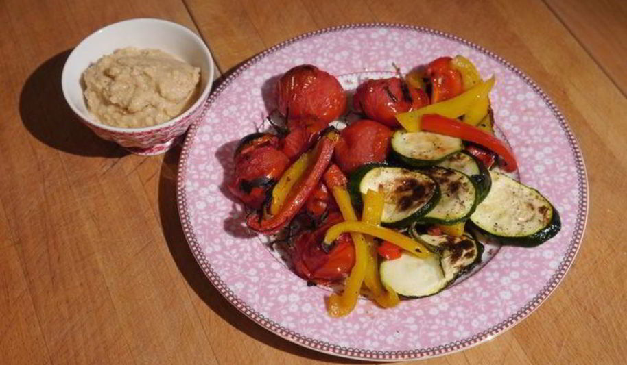 Рецепт запеченных овощей и хумус с вялеными помидорами