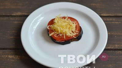 башенка из баклажан и помидоров