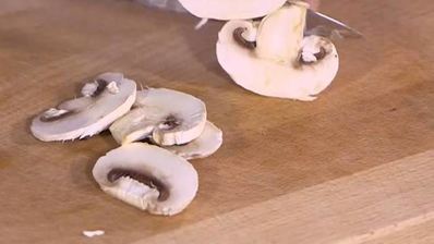 бургеры с красной фасолью и грибами