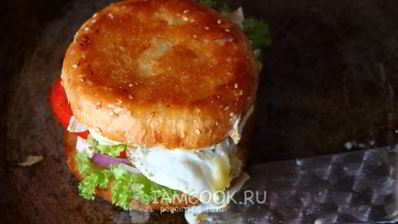 омлет-бургер