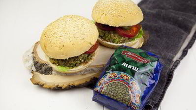 вегетарианский бургер с котлетой из маша