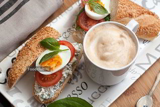 Бутерброд с творожным сыром