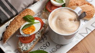 бутерброд с творожным сыром