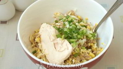 бутерброды с консервированным тунцом