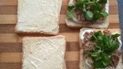 бутерброды с рыбными консервами