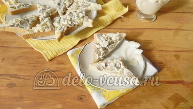 бутерброды с шампиньонами и сыром