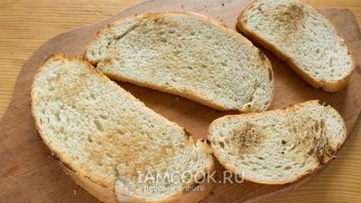 бутерброды с яичницей-болтуньей