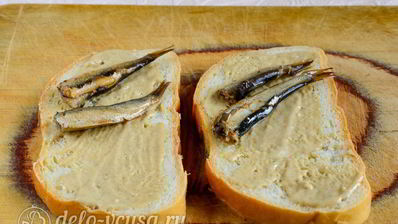 бутерброды со шпротами и икрой