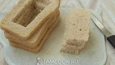 горячие бутерброды с колбасой и яйцом