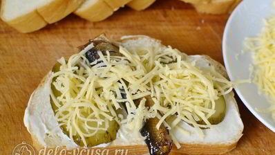 горячие бутерброды со шпротами