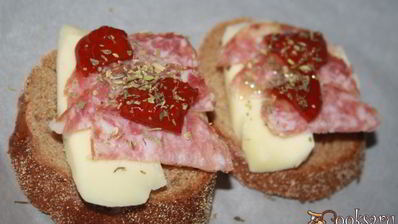 горячие бутерброды в средиземноморском стиле