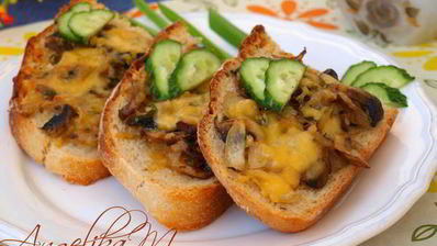 запеченные бутерброды с шампиньонами