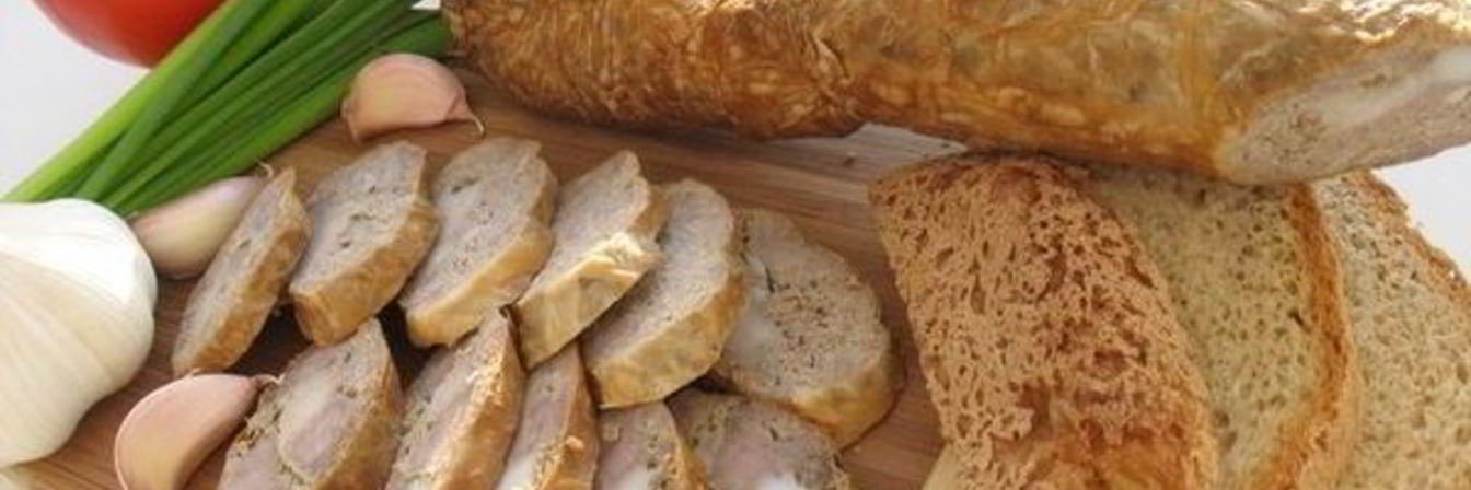 Домашняя колбаса в свиной сетке