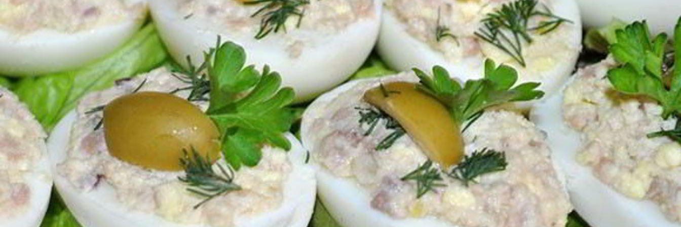 Яйца, фаршированные печенью трески