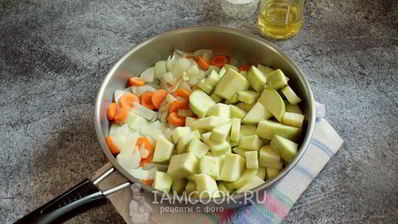 кабачковая икра на сковороде