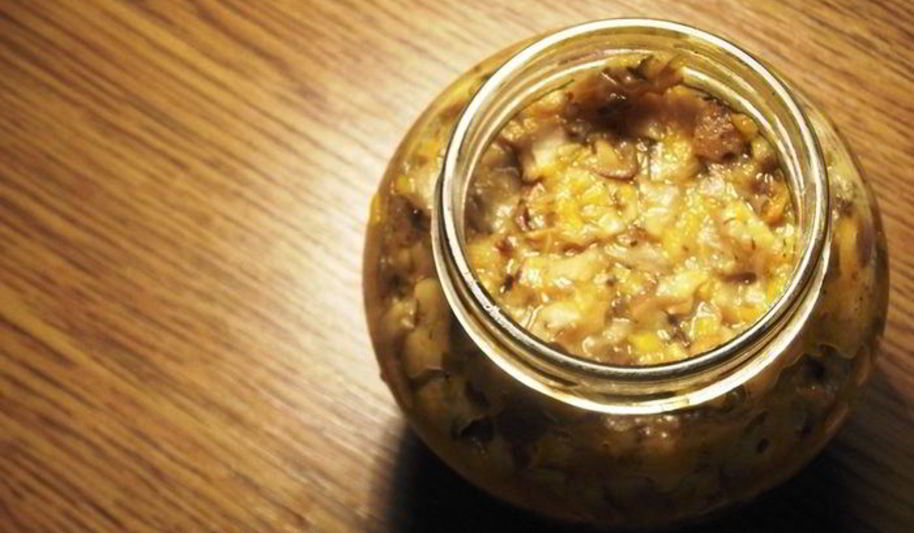 Рецепт консервированной грибной икры