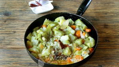 острая кабачковая икра