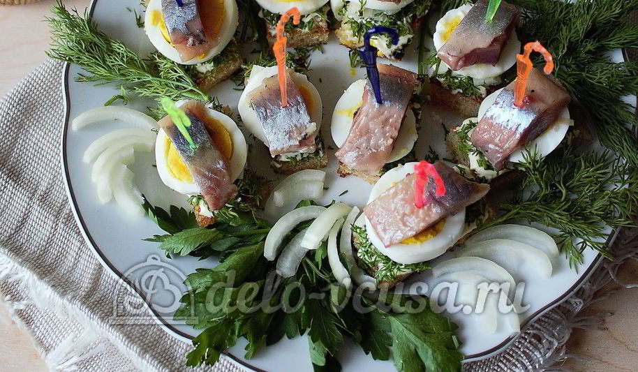 Рецепт канапе с селедкой