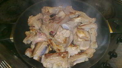 маринованные огурцы с ребрышками