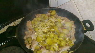 маринованные огурцы с ребрышками