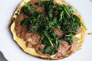 Мексиканский омлет с фасолью