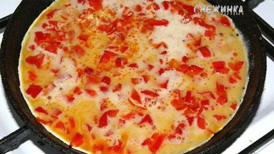 многоцветный омлет по мотивам испании