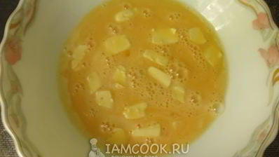 омлет с вафельными коржами в микроволновке