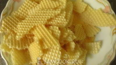 омлет с вафельными коржами в микроволновке