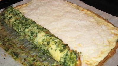 рулет-омлет со шпинатом