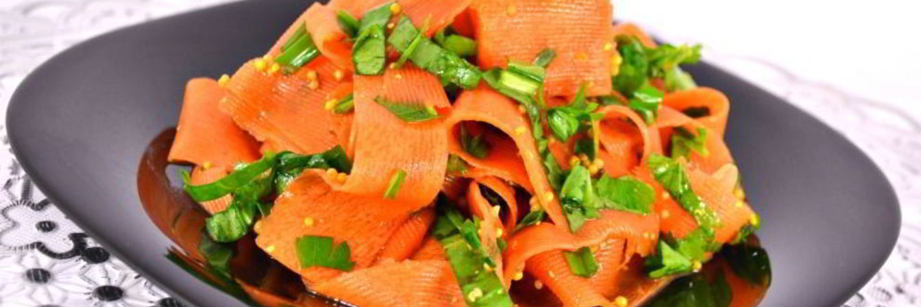 Острая закуска из моркови в восточном стиле