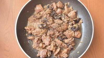 паштет из куриной печени с черносливом и грецкими орехами