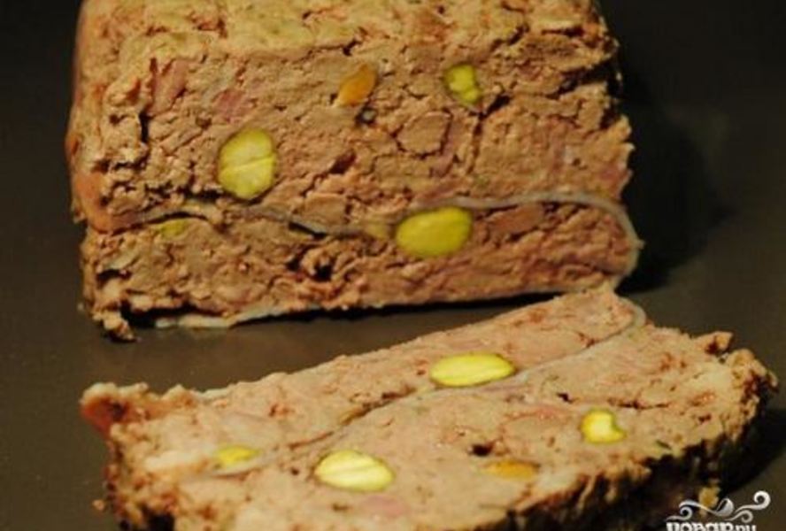 Паштет из свиной печени с фисташками