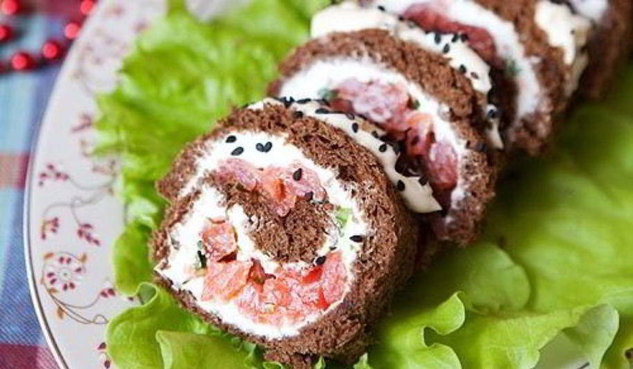 Рецепт хлебных роллов с сыром и форелью