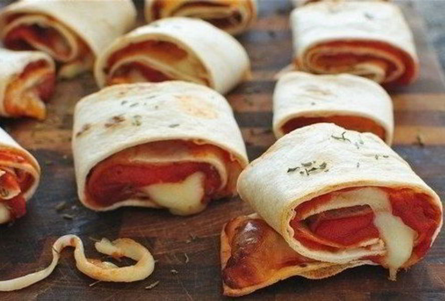 Легкие роллы-пицца из тортильи