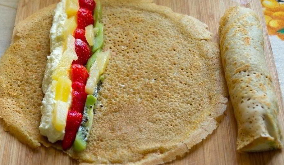 Рецепт легких сладких роллов с творожно-фуктовой начинкой