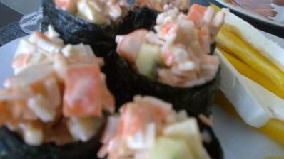 роллы и гунканы