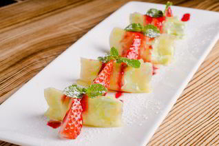 Роллы из ананаса