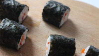 роллы с красной икрой