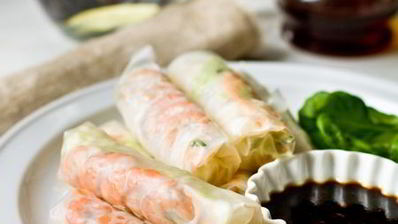 спринг-роллы с креветками