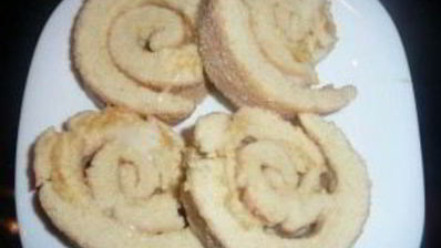 бисквитный рулет со сгущенкой