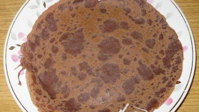 блинные рулетики c фруктово-карамельным соусом