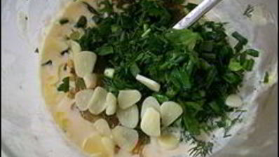 куриные рулетики с сырной начинкой запеченные с картошкой под сливочным соусом