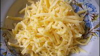 куриные рулетики с сырной начинкой запеченные с картошкой под сливочным соусом