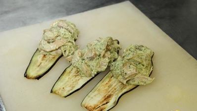 манелла — запеченные рулеты из баклажанов